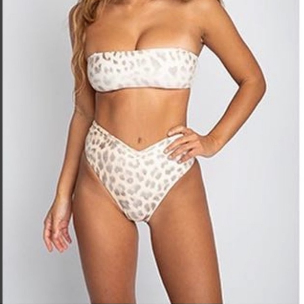 Skatie Swim ‘Tarzana’ Annie Bikini TOP Size Large